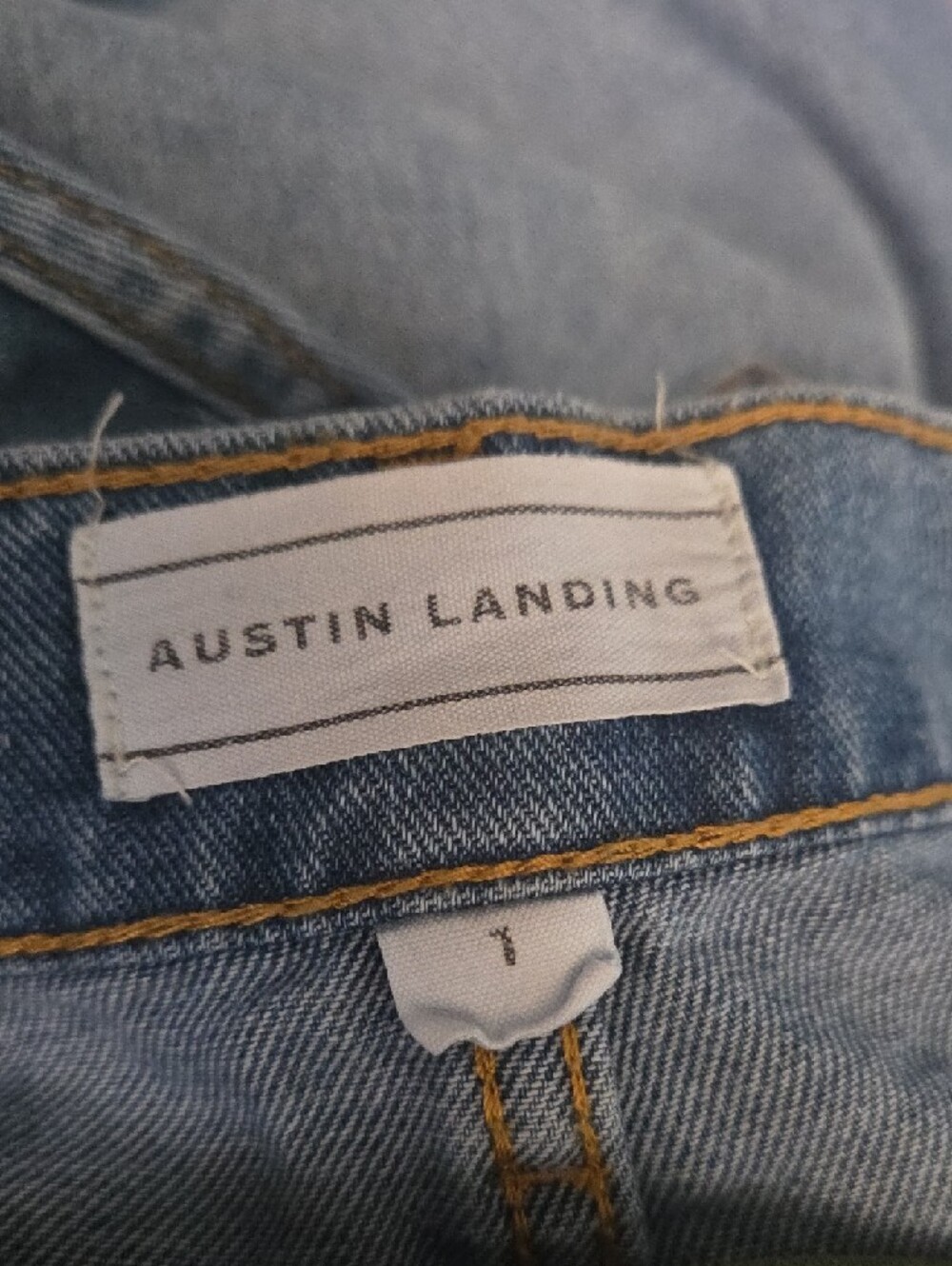 Austin Landing - Green High Baggy Mixed Media Jeans Size: 1 - Picture 10 of 10